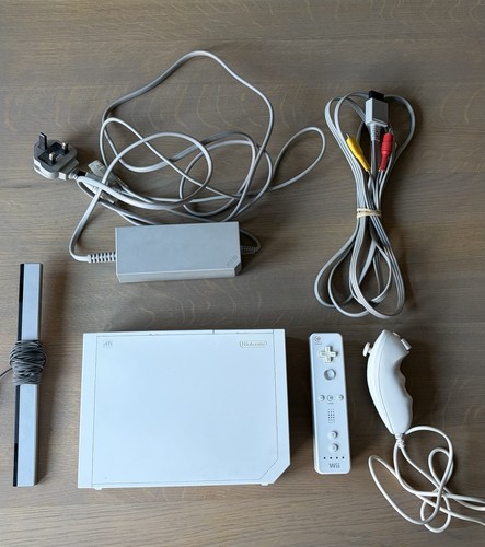 Nintendo wii white - nintendo,