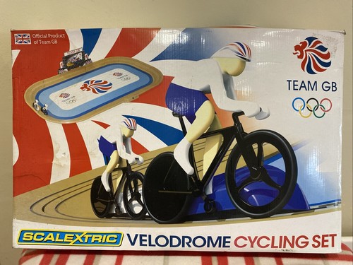 Scalextric velodrome cycling - velodrome,