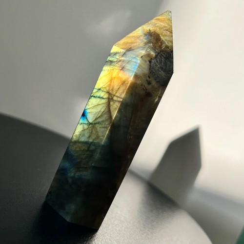 Flashy labradorite - ✨💙💛,