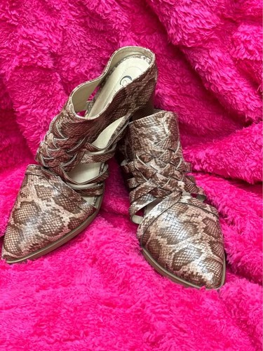 Beautiful cato women - beautiful, brown