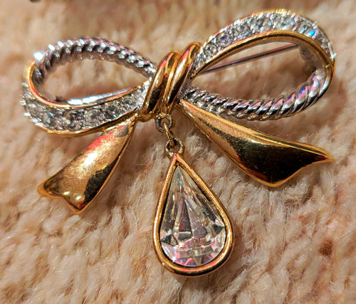 Gold silver tone bow brooch - gold, &
