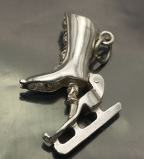 Sterling Silver Vintage Charm Pendant Ice Skate Opening to Skater