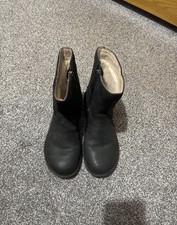 Ugg Fleece Lined Leather Boots