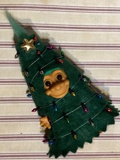 VINTAGE - RUSS TROLL  -🎄CHRISTMAS TREE🎄With FAIRY LIGHTS & GREEN HAIR