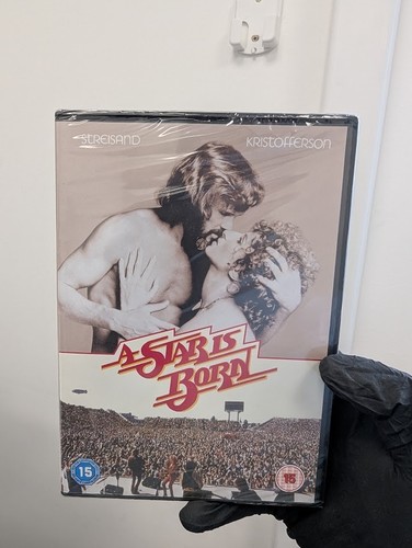 Star born dvd new - a,