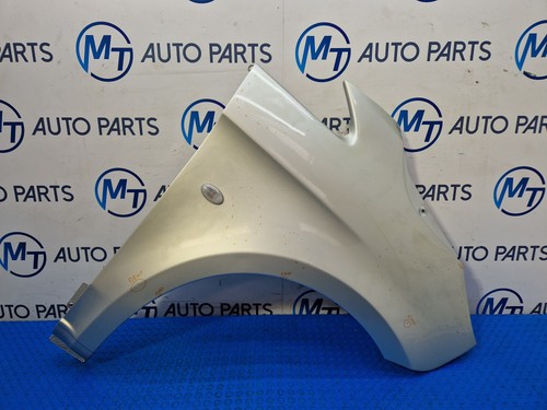Mercedes vito front - wing, right