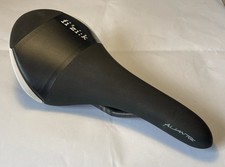 Fizik ALIANTE R1  Regular Carbon Saddle.  