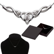 9ct White Gold Celtic Triple
