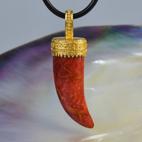 Tiger claw design pendant - claw,