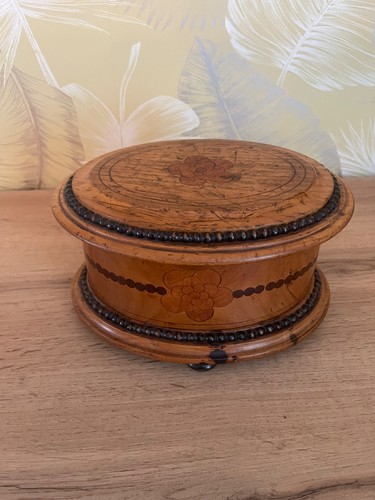 Antique victorian table - victorian,