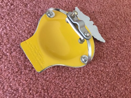 Vintage car badge aa - car,
