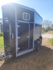 Ifor Williams HB506 Horse Trailer Black