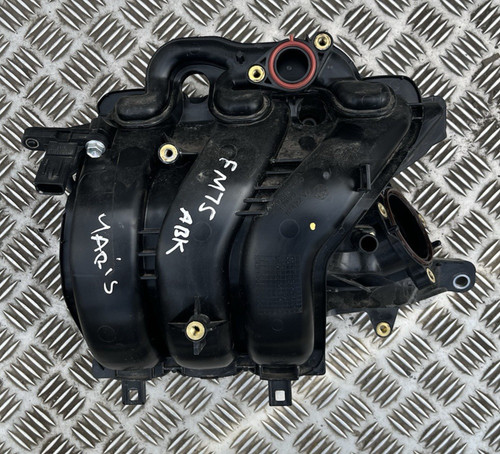 Toyota yaris hybrid mk4 2020 - hybrid,