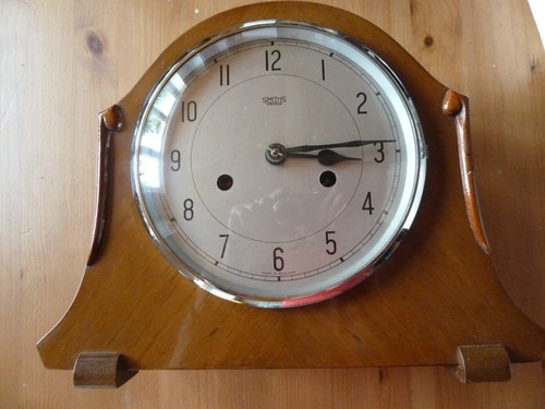 Vintage smiths enfield - enfield, mantle