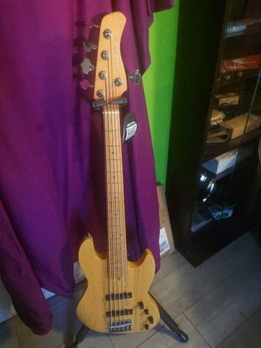 Sire marcus miller - miller, 5