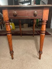 Antique Table Pembroke