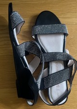 BNWOT NEXT SOLE SURVIVOR SIZE