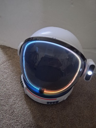 Rare youth astronaut helmet - rare,