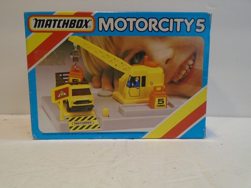 Matchbox motorcity crane - 5,