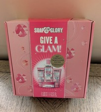 Soap and Glory Give a Glam 4