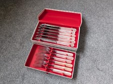 Vintage 12-piece boxed fish