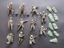 VINTAGE JOB LOT BRITAINS 1/32 BRITISH ARMY PLASTIC SOLDIERS HERALD (11)