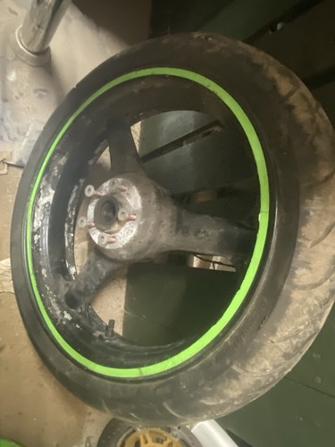 Kawasaki zx6r 2002 front - j2,