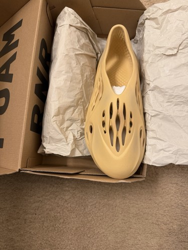 Yeezy form runners - yeezy,