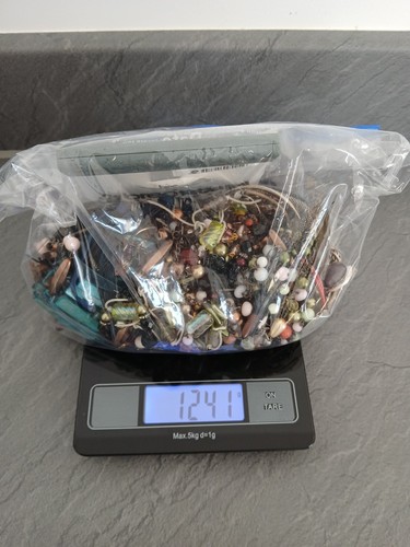 2kg broken and - broken, tangled