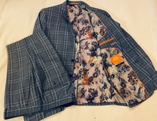 Harry Brown  2 Piece Suit