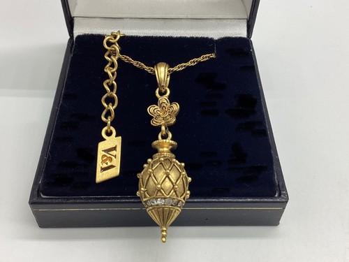 Vintage museum collection - v&a,