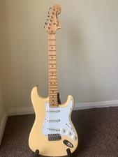 Fender Yngwie Malmsteen 2007  USA Stratocaster, Scalloped Maple, Vintage White