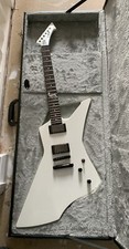 ESP LTD Snakebyte James Hetfield Signature Guitar in Snow White w/ ESP HARD CASE