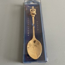 22ct Gold Finish Spoon To Commemorate The Queens Golden Jubilee 2002