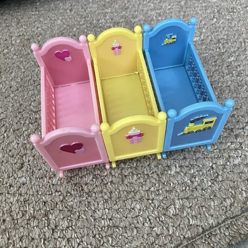 Vintage mini dolls - cots, 2004