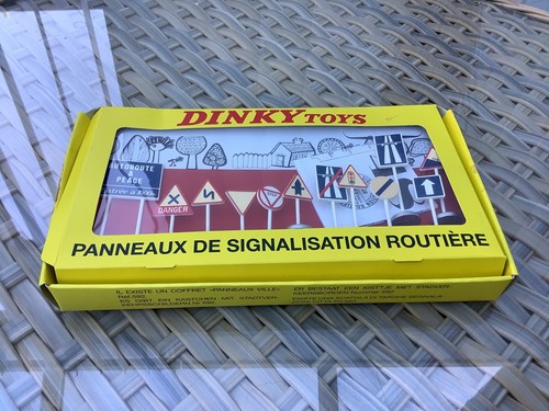Dinky supertoys scale - 1:50,