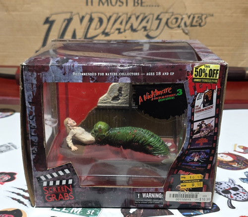 Mcfarlane toys screen - screen, grabs