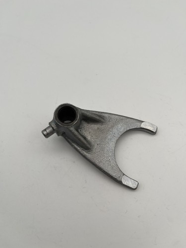 Suzuki dr500 shift fork - suzuki, 2