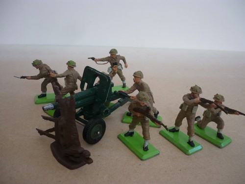 Britains deetail ww2 set - britains,