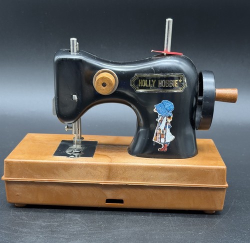 Vintage 1975 holly hobbie mini - vintage,