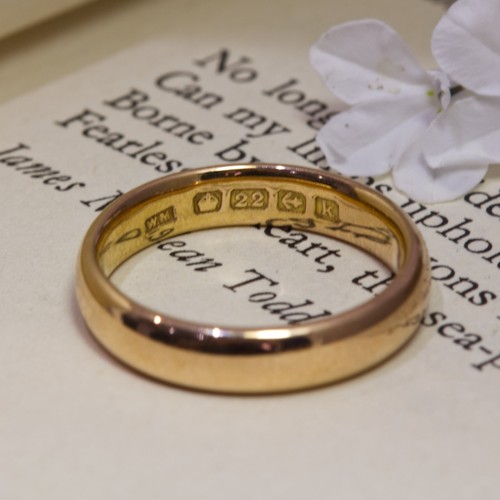 22ct gold wedding band heavy - 22ct,