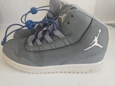Boys NIKE air jordan executive - size uk 2  good condition Grey White