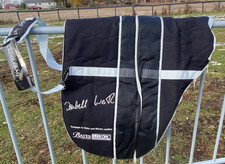 Wintec Isabell Limited Edition English dressage saddle bag/carrier w/girth pouch