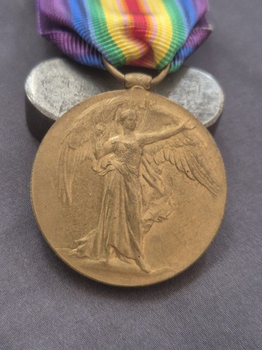Wwi victory medal lieut - victory, b
