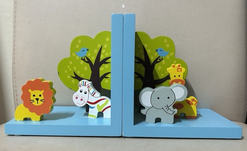 Safari animal bookends - animal,