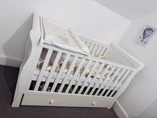 Baby & Toddler Cot Bed