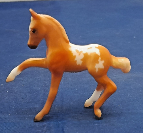 Breyer model horse - breyer,