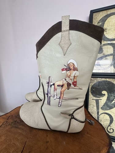 Irregular choice rare pin - choice, pin-up
