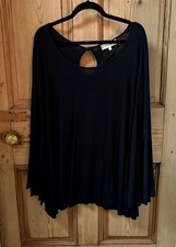 DEANE & WHITE LONG TUNIC STYLE BLACK TOP WITH BELL SLEEVES SIZE 18