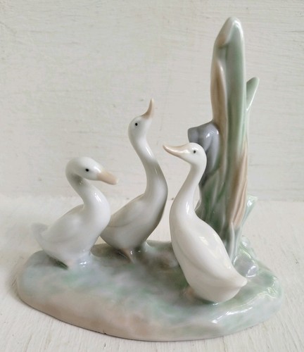 Nao lladro three - lladro, geese